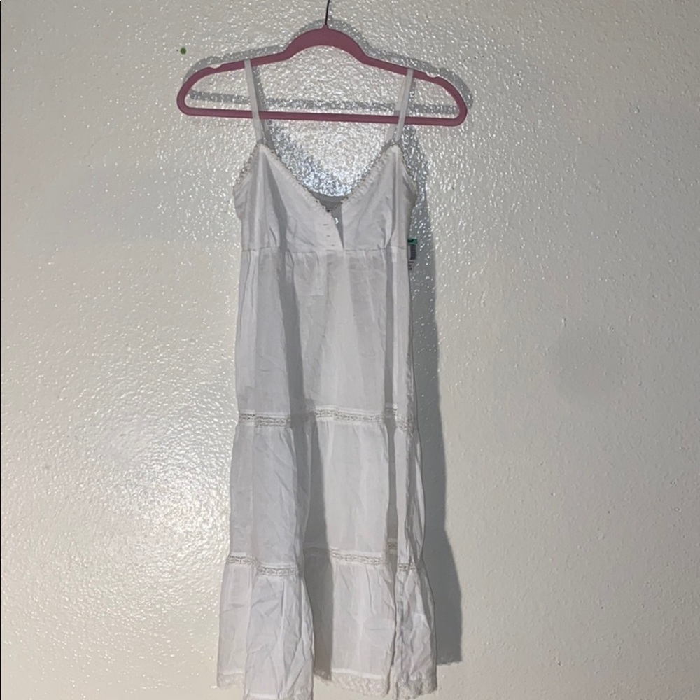 White lose white dress🤍
